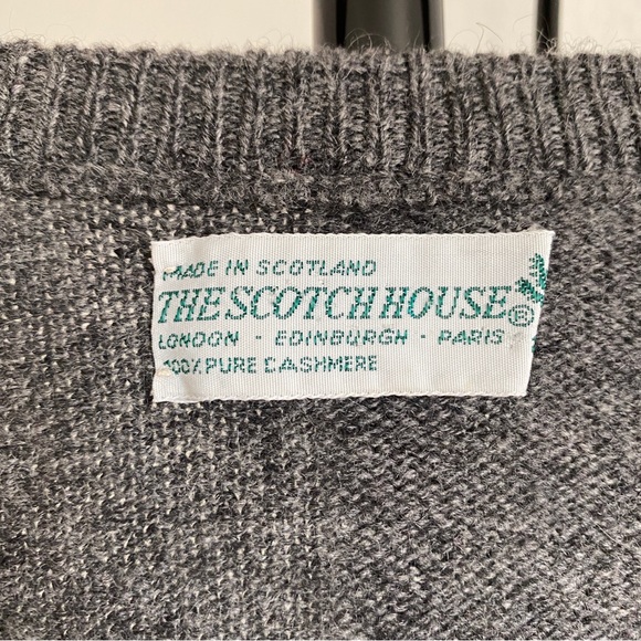Gray Scottish Cashmere sweater - Picture 4 of 8